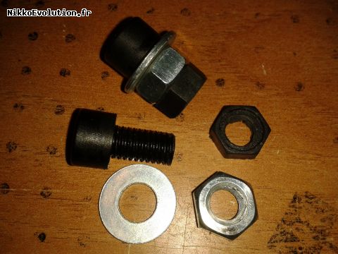 Finalisation de l assemblage des vis.