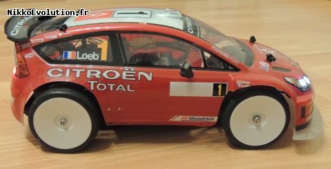 Carrosserie retaillée avec le montage 100% modélisme