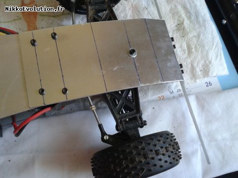 Fixation du pare chocs.